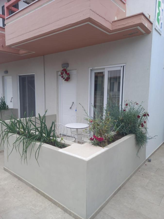 Barbara Luxury Suites Sívota Buitenkant foto